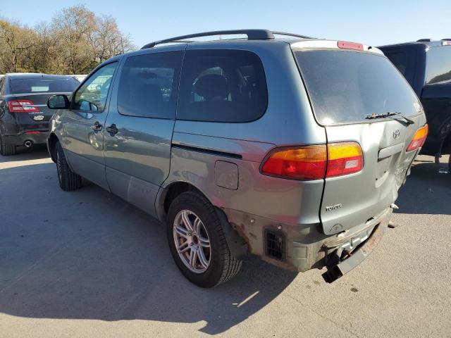 4T3ZF13C8YU214226 - 2000 TOYOTA SIENNA LE BEIGE photo 2