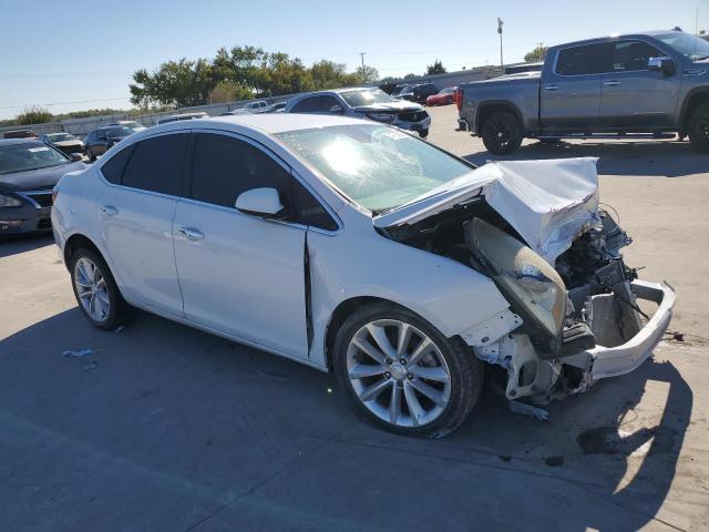 1G4PP5SK5D4235445 - 2013 BUICK VERANO WHITE photo 4