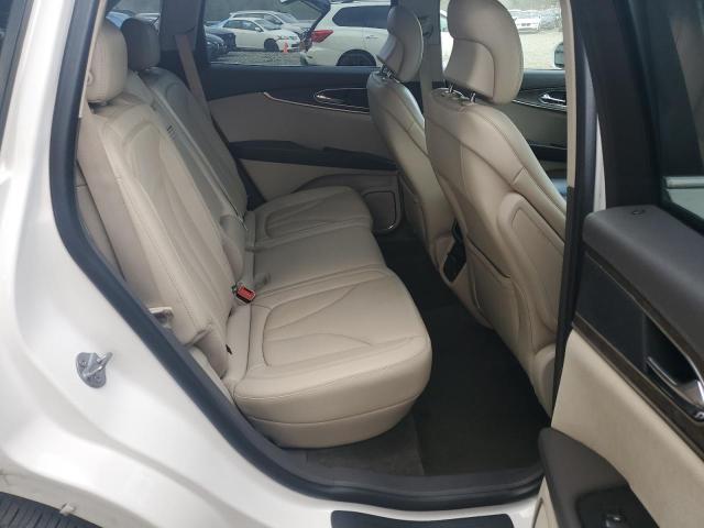 2LMPJ8LR3JBL42305 - 2018 LINCOLN MKX RESERVE Սպիտակ լուսանկար 11