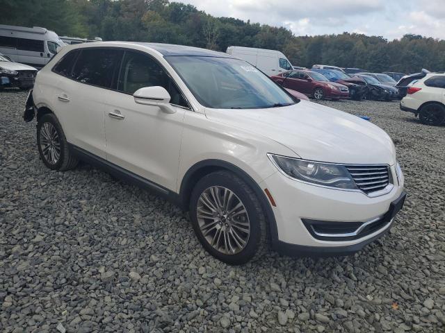 2LMPJ8LR3JBL42305 - 2018 LINCOLN MKX RESERVE WHITE photo 4