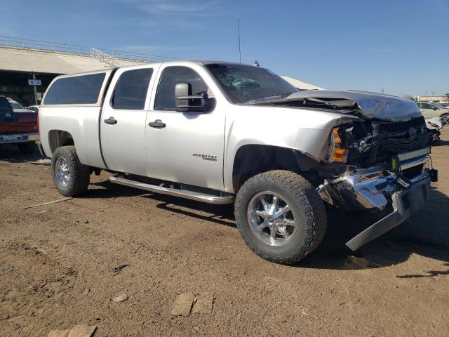 1GC1KXC89BF141397 - 2011 CHEVROLET SILVERADO K2500 HEAVY DUTY LT SILVER photo 4