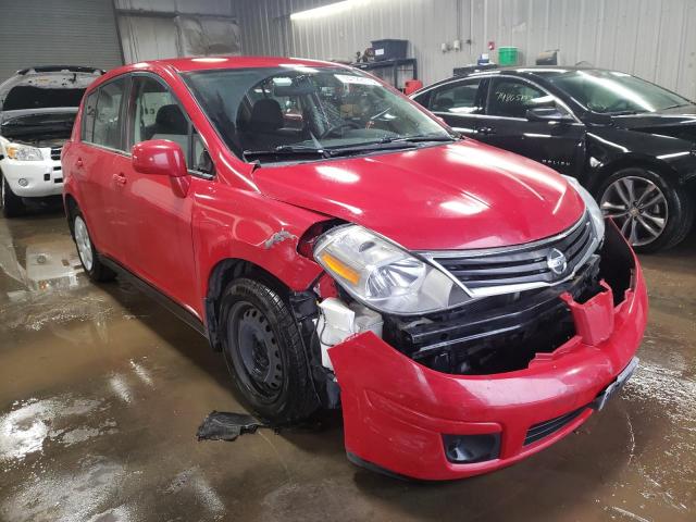 3N1BC1CP7BL367405 - 2011 NISSAN VERSA S RED photo 4