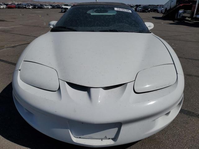 2G2FS32K112143306 - 2001 PONTIAC FIREBIRD WHITE photo 5