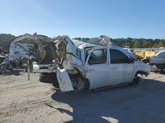 1GNSKBE04DR102658 - 2013 CHEVROLET TAHOE K1500 LT WHITE photo 3