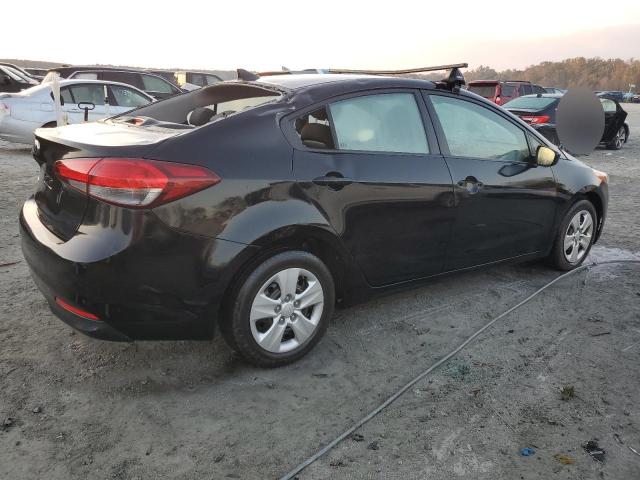 3KPFK4A71JE277868 - 2018 KIA FORTE LX BLACK photo 3