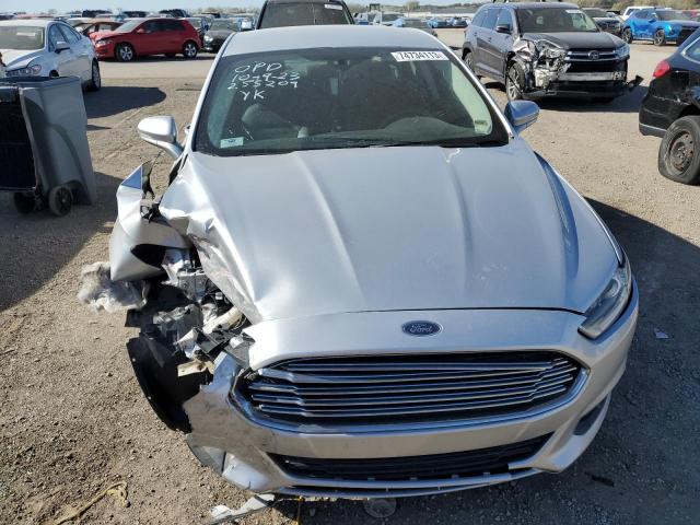 3FA6P0HD9GR112535 - 2016 FORD FUSION SE SILVER photo 5