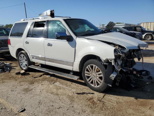 5LMFU27538LJ12855 - 2008 LINCOLN NAVIGATOR თეთრი ფოტო 4