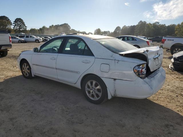 4T1BF30K15U089356 - 2005 TOYOTA CAMRY LE WHITE photo 2