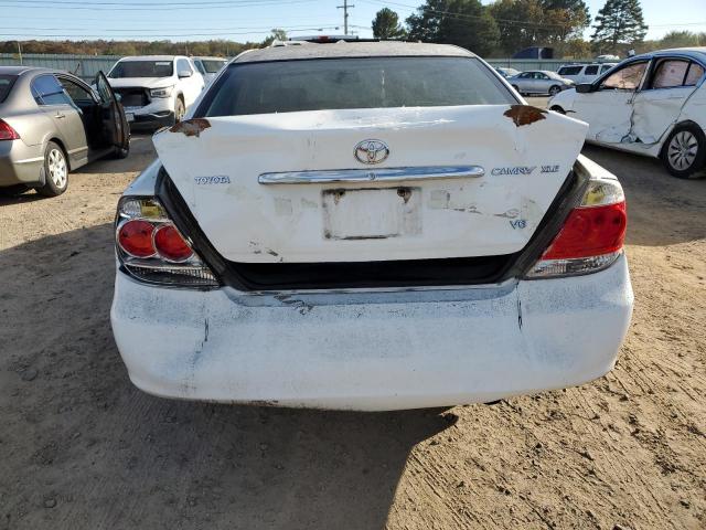 4T1BF30K15U089356 - 2005 TOYOTA CAMRY LE WHITE photo 6