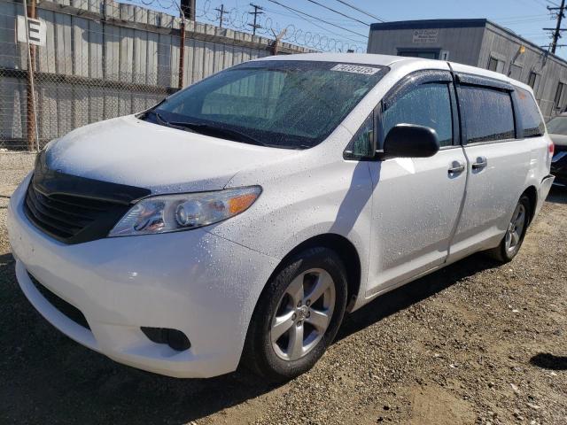 2011 TOYOTA SIENNA, 