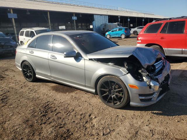 WDDGF4HB3DR301251 - 2013 MERCEDES-BENZ C 250 GRAY photo 4