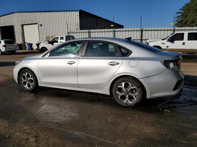 3KPF24AD0KE006890 - 2019 KIA FORTE FE SILVER photo 2