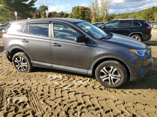 JTMBFREV9HJ711489 - 2017 TOYOTA RAV4 LE GRAY photo 4