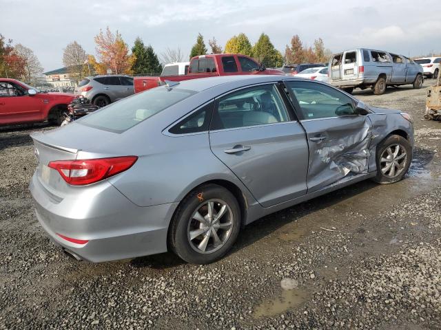 5NPE24AF6FH249845 - 2015 HYUNDAI SONATA SE SILVER photo 3