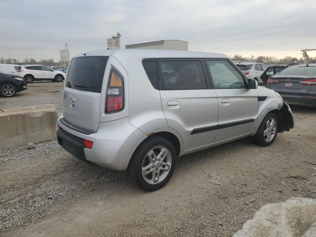 KNDJT2A20A7109218 - 2010 KIA SOUL + SILVER photo 3