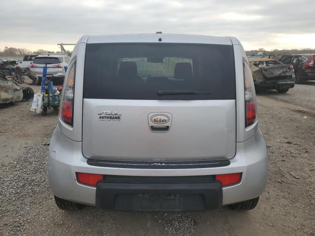 KNDJT2A20A7109218 - 2010 KIA SOUL + SILVER photo 6