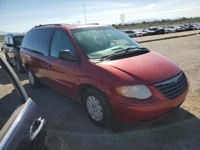 2C4GP44R85R124234 - 2005 CHRYSLER TOWN & COU LX RED photo 4