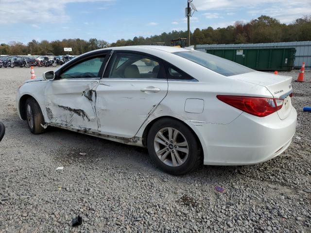 5NPEB4AC0DH738423 - 2013 HYUNDAI SONATA GLS WHITE photo 2