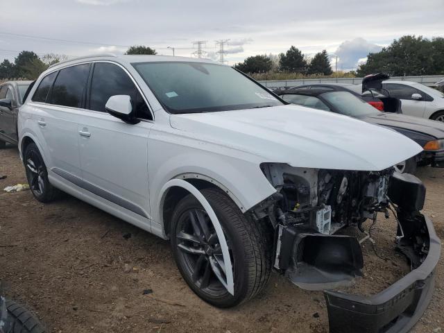 WA1VAAF76HD027358 - 2017 AUDI Q7 PRESTIGE WHITE photo 4