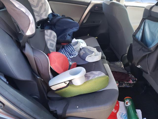 JTMZFREV9FD045034 - 2015 TOYOTA RAV4 LE GRAY photo 11