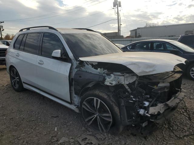 5UXCX6C0XLLE35877 - 2020 BMW X7 M50I WHITE photo 4