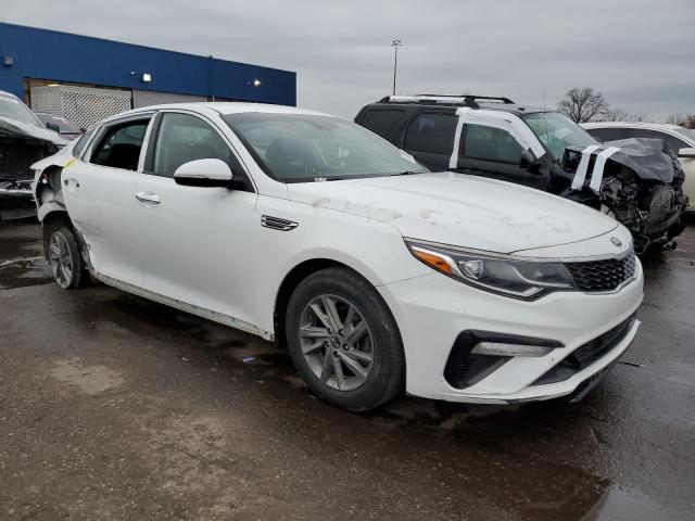 5XXGT4L39KG341143 - 2019 KIA OPTIMA LX WHITE photo 4