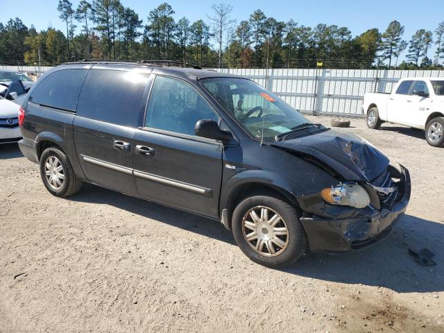 2A4GP54L26R714815 - 2006 CHRYSLER TOWN & COU TOURING BLACK photo 4