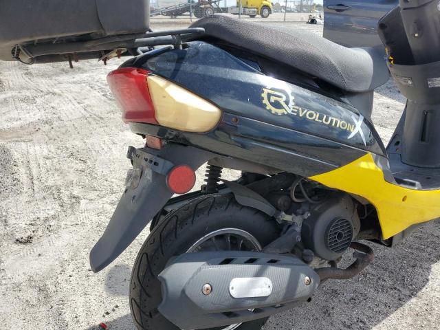 LL0TCAPH0KG400002 - 2019 YNGF SCOOTER YELLOW photo 9