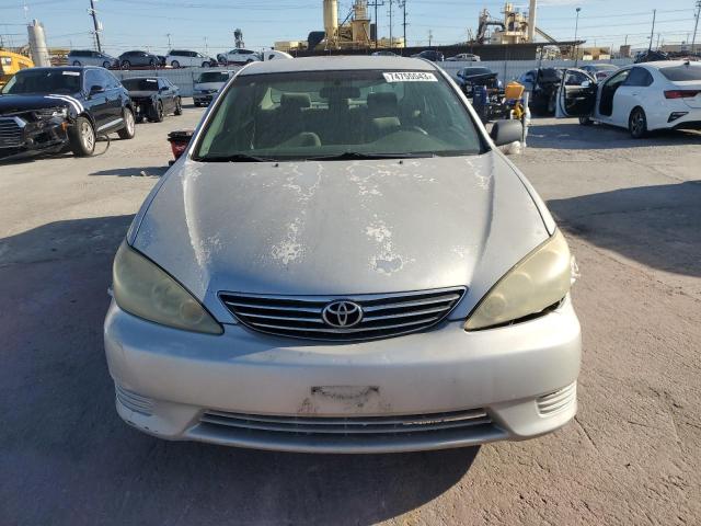 4T1BE32K55U572364 - 2005 TOYOTA CAMRY LE SILVER photo 5