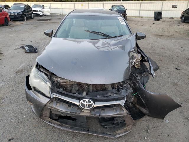 4T1BF1FK6GU229139 - 2016 TOYOTA CAMRY LE GRAY photo 5