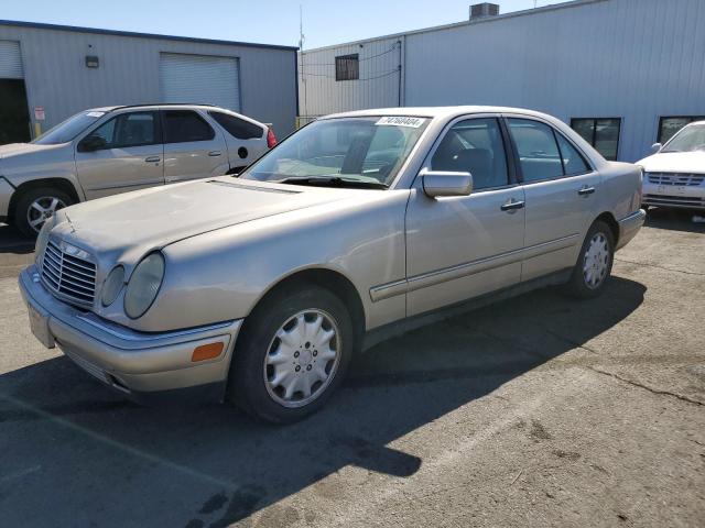 1998 MERCEDES-BENZ E 320, 