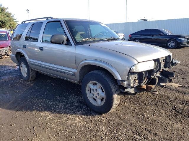 1GNDT13W412216560 - 2001 CHEVROLET BLAZER SILVER photo 4