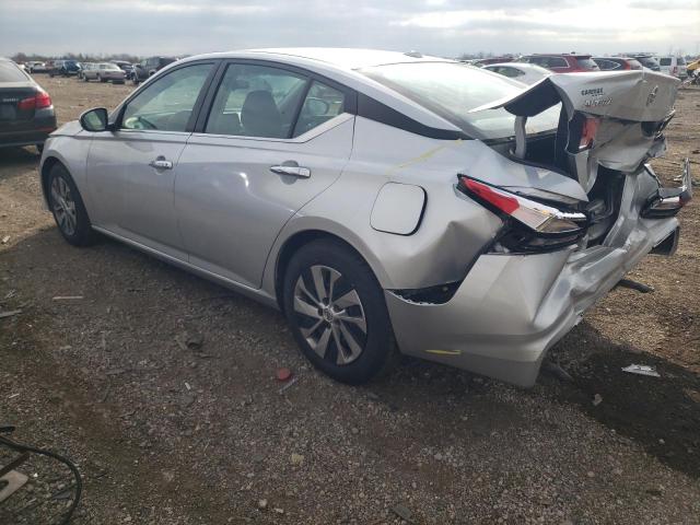 1N4BL4BV2KC211613 - 2019 NISSAN ALTIMA S SILVER photo 2