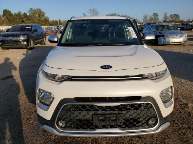 KNDJ23AU3L7092038 - 2020 KIA SOUL LX WHITE photo 5