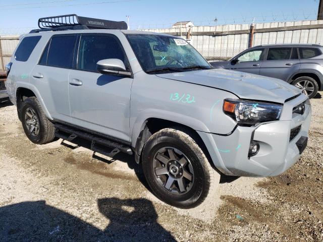 JTEBU5JR7M5937617 - 2021 TOYOTA 4RUNNER SR5/SR5 PREMIUM GRAY photo 4