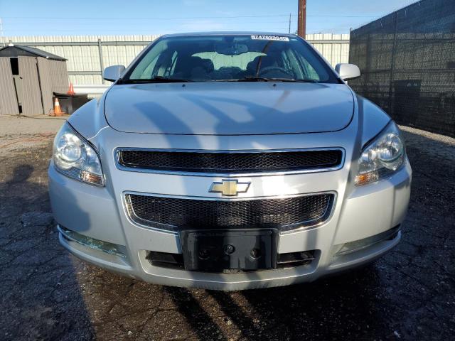 1G1ZC5E12BF275990 - 2011 CHEVROLET MALIBU 1LT Күміс фото 5