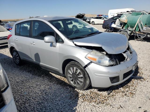 3N1BC1CP6BL465504 - 2011 NISSAN VERSA S SILVER photo 4