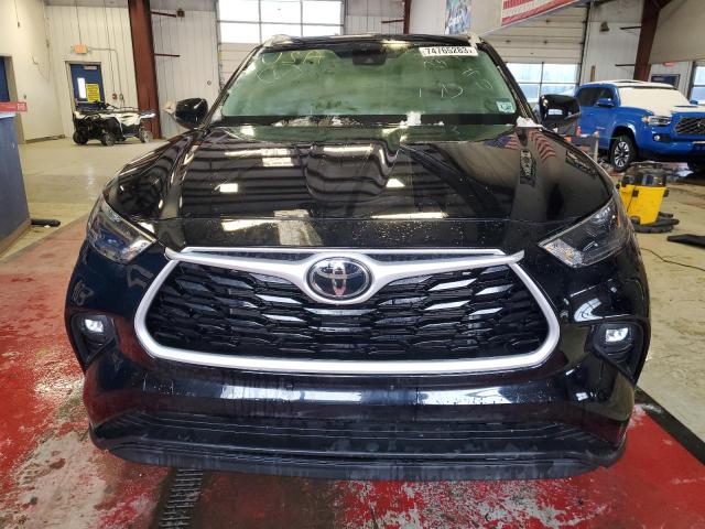 5TDGZRBH7NS565717 - 2022 TOYOTA HIGHLANDER XLE BLACK photo 5