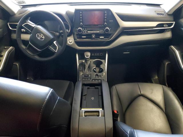 5TDGZRBH7NS565717 - 2022 TOYOTA HIGHLANDER XLE BLACK photo 8