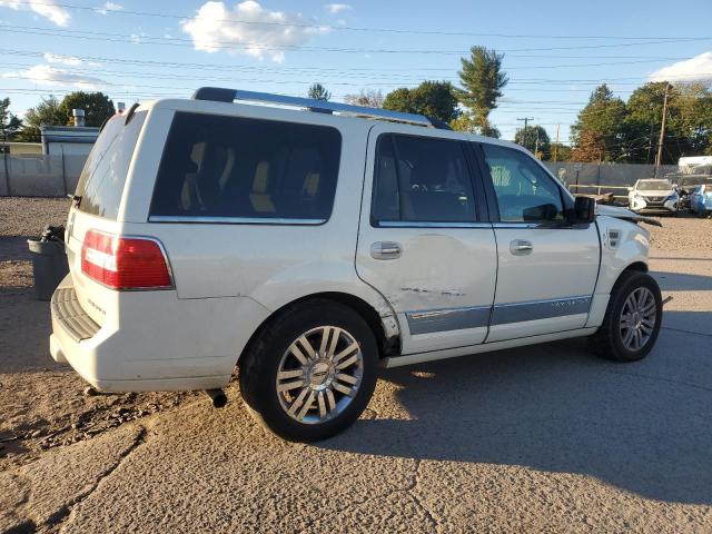 5LMFU28537LJ01769 - 2007 LINCOLN NAVIGATOR თეთრი ფოტო 3