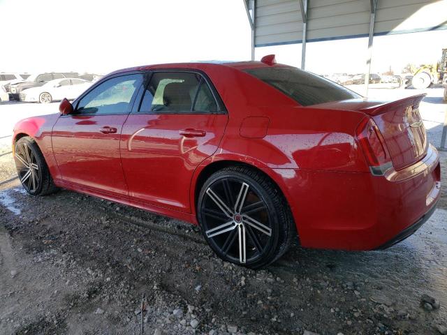 2C3CCABGXHH621715 - 2017 CHRYSLER 300 S RED photo 2