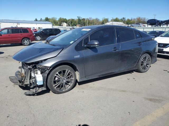 JTDKARFP2H3044087 - 2017 TOYOTA PRIUS PRIM ნაცრისფერი ფოტო 1