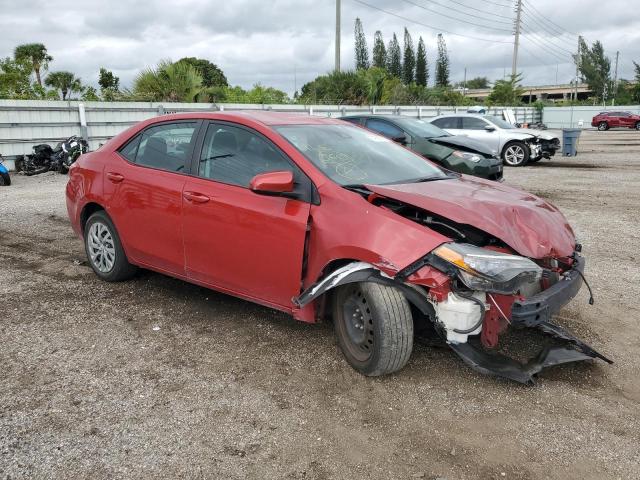 2T1BURHE2JC002227 - 2018 TOYOTA COROLLA L RED photo 4