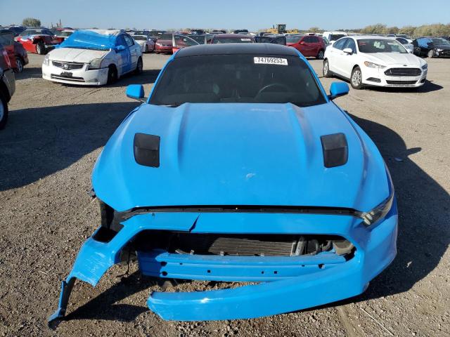 1FA6P8CF6H5305074 - 2017 FORD MUSTANG GT BLUE photo 5