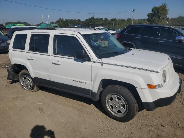 1C4NJRBB3DD260025 - 2013 JEEP PATRIOT SPORT WHITE photo 4