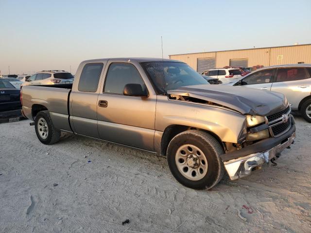 1GCEC19X17Z104036 - 2007 CHEVROLET SILVERADO C1500 CLASSIC Qəhvəyi foto 4