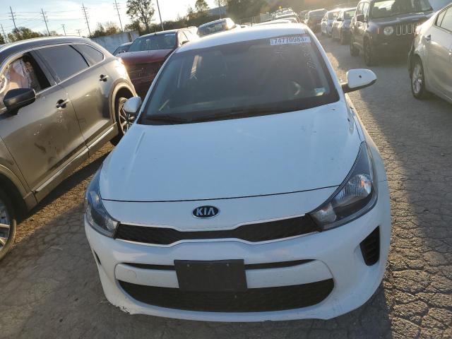 3KPA24AD2LE260189 - 2020 KIA RIO LX WHITE photo 5