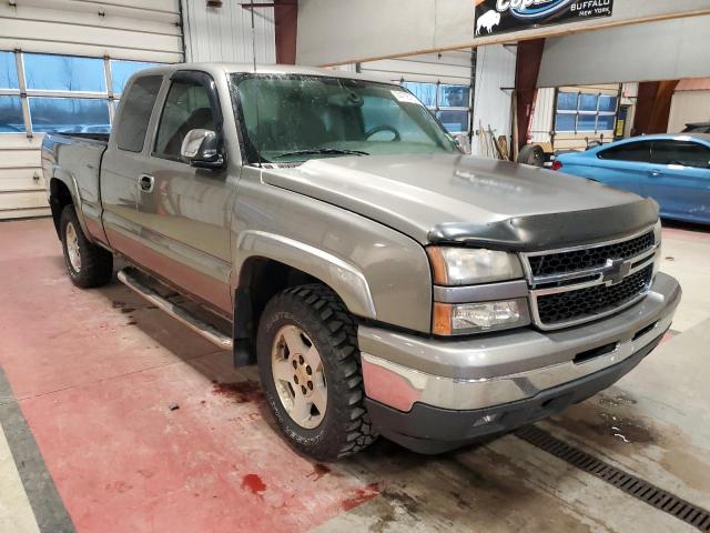 1GCEK19B17Z186728 - 2007 CHEVROLET SILVERADO K1500 CLASSIC GRAY photo 4