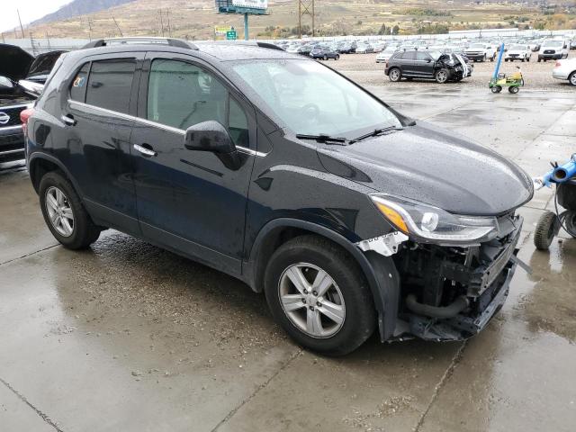 KL7CJPSB9LB026426 - 2020 CHEVROLET TRAX 1LT BLACK photo 4