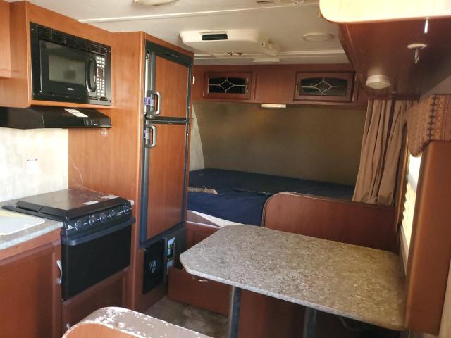 54CA11G28F1C11662 - 2015 WINNEBAGO MINNIE RED photo 5